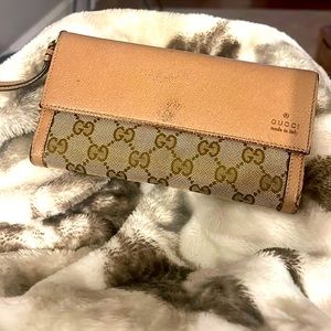 Authentic Vintage Gucci Wallet